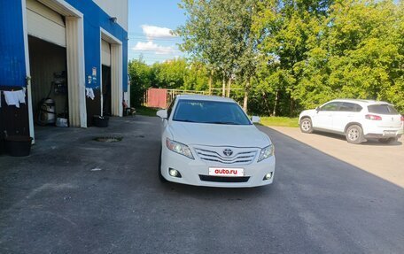 Toyota Camry, 2011 год, 800 000 рублей, 9 фотография