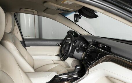 Toyota Camry, 2020 год, 3 132 000 рублей, 4 фотография