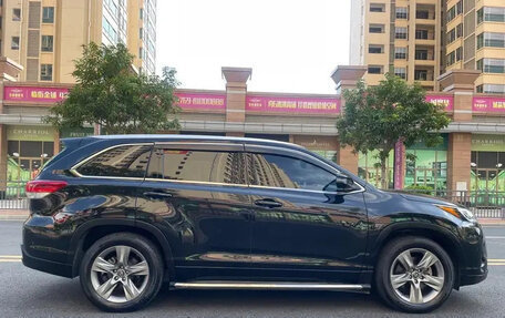 Toyota Highlander III, 2021 год, 2 509 810 рублей, 7 фотография