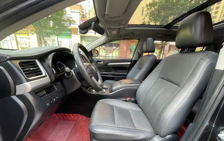 Toyota Highlander III, 2021 год, 2 509 810 рублей, 9 фотография