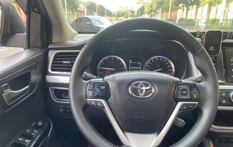 Toyota Highlander III, 2021 год, 2 509 810 рублей, 11 фотография