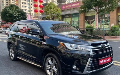 Toyota Highlander III, 2021 год, 2 509 810 рублей, 3 фотография