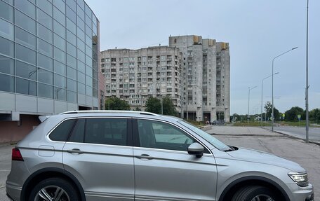 Volkswagen Tiguan II, 2019 год, 3 150 000 рублей, 5 фотография