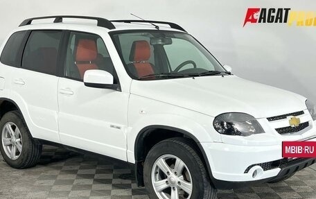 Chevrolet Niva I рестайлинг, 2018 год, 800 000 рублей, 3 фотография