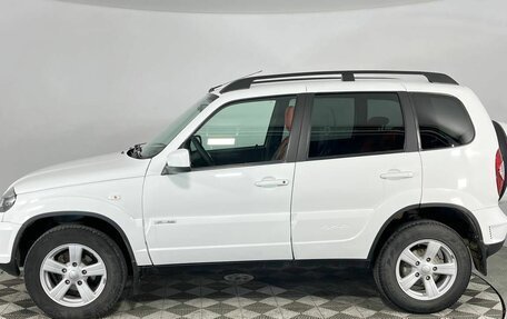 Chevrolet Niva I рестайлинг, 2018 год, 800 000 рублей, 8 фотография