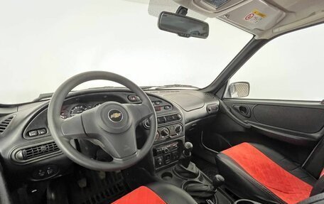 Chevrolet Niva I рестайлинг, 2018 год, 800 000 рублей, 13 фотография