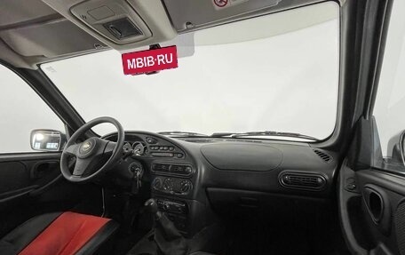 Chevrolet Niva I рестайлинг, 2018 год, 800 000 рублей, 12 фотография