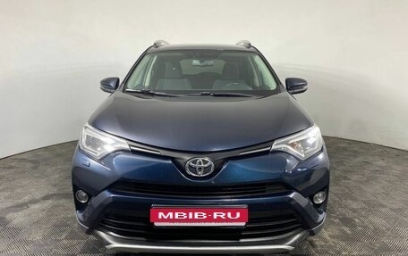 Toyota RAV4, 2018 год, 2 290 000 рублей, 2 фотография
