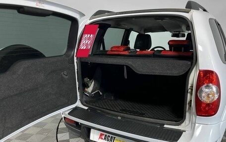 Chevrolet Niva I рестайлинг, 2018 год, 800 000 рублей, 27 фотография