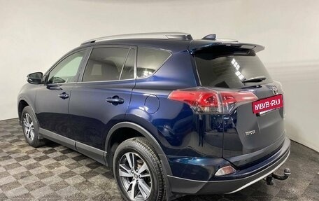 Toyota RAV4, 2018 год, 2 290 000 рублей, 7 фотография