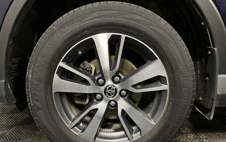 Toyota RAV4, 2018 год, 2 290 000 рублей, 9 фотография