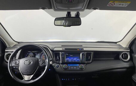 Toyota RAV4, 2018 год, 2 290 000 рублей, 16 фотография