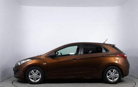 Hyundai i30 II рестайлинг, 2013 год, 930 000 рублей, 8 фотография