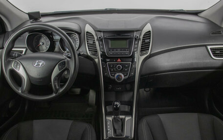 Hyundai i30 II рестайлинг, 2013 год, 930 000 рублей, 13 фотография