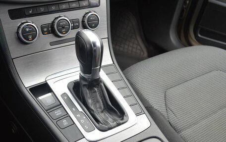 Volkswagen Passat B7, 2012 год, 1 099 000 рублей, 16 фотография