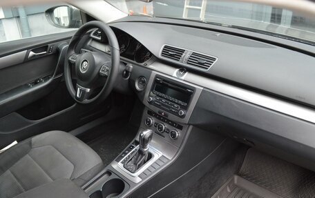 Volkswagen Passat B7, 2012 год, 1 099 000 рублей, 24 фотография