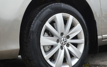 Volkswagen Passat B7, 2012 год, 1 099 000 рублей, 21 фотография