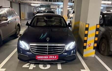 Mercedes-Benz E-Класс, 2018 год, 3 950 000 рублей, 18 фотография