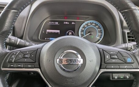 Nissan Leaf II, 2018 год, 1 230 000 рублей, 27 фотография