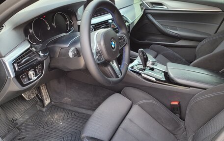 BMW 5 серия, 2019 год, 3 930 000 рублей, 8 фотография