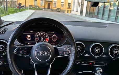 Audi TT, 2016 год, 3 290 000 рублей, 17 фотография