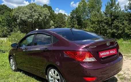 Hyundai Solaris II рестайлинг, 2012 год, 800 000 рублей, 4 фотография