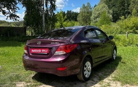 Hyundai Solaris II рестайлинг, 2012 год, 800 000 рублей, 3 фотография