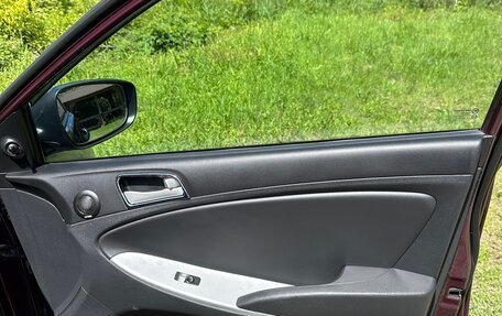 Hyundai Solaris II рестайлинг, 2012 год, 800 000 рублей, 14 фотография