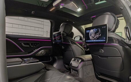Mercedes-Benz Maybach S-Класс, 2021 год, 20 000 000 рублей, 38 фотография