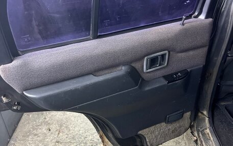 Nissan Terrano II рестайлинг, 1994 год, 170 000 рублей, 18 фотография