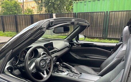 Mazda MX-5, 2018 год, 2 400 000 рублей, 18 фотография