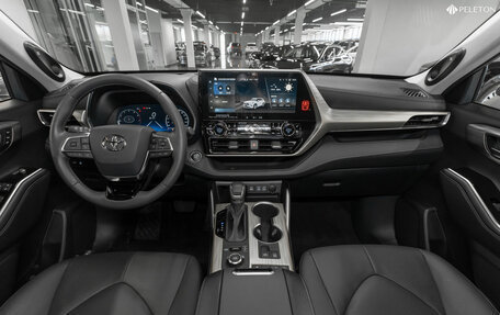 Toyota Highlander, 2025 год, 5 400 000 рублей, 8 фотография