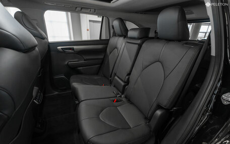 Toyota Highlander, 2025 год, 5 400 000 рублей, 14 фотография