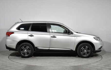 Mitsubishi Outlander III рестайлинг 3, 2015 год, 1 126 000 рублей, 4 фотография