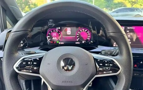 Volkswagen Golf VIII, 2022 год, 3 150 000 рублей, 15 фотография