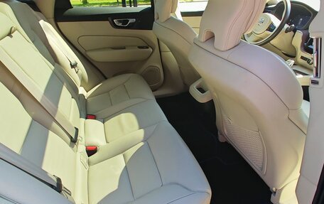 Volvo XC60 II, 2022 год, 4 800 000 рублей, 15 фотография