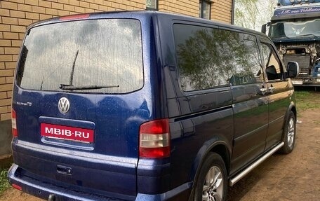 Volkswagen Multivan T5, 2003 год, 1 250 000 рублей, 2 фотография