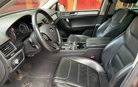 Volkswagen Touareg III, 2011 год, 2 000 000 рублей, 11 фотография