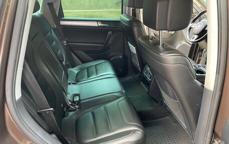 Volkswagen Touareg III, 2011 год, 2 000 000 рублей, 17 фотография