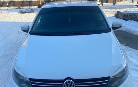 Volkswagen Polo VI (EU Market), 2011 год, 650 000 рублей, 2 фотография