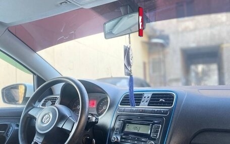 Volkswagen Polo VI (EU Market), 2011 год, 650 000 рублей, 9 фотография