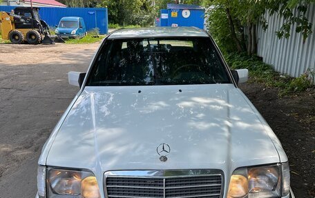 Mercedes-Benz E-Класс, 1994 год, 299 000 рублей, 11 фотография
