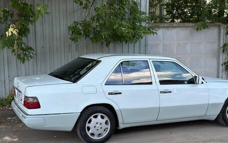 Mercedes-Benz E-Класс, 1994 год, 299 000 рублей, 7 фотография