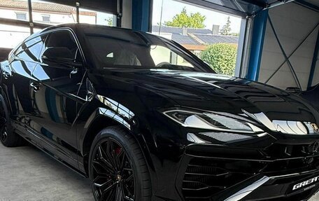 Lamborghini Urus I, 2025 год, 51 000 000 рублей, 3 фотография