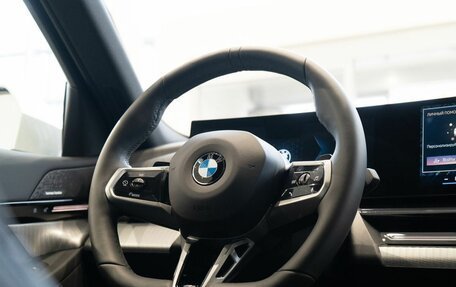 BMW 5 серия, 2024 год, 9 750 000 рублей, 11 фотография