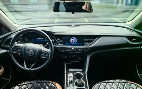 Buick Regal VI, 2022 год, 1 400 000 рублей, 7 фотография