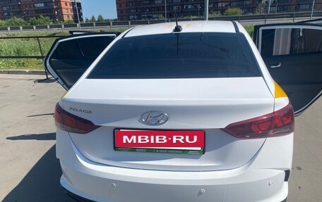 Hyundai Solaris II рестайлинг, 2021 год, 1 450 000 рублей, 4 фотография