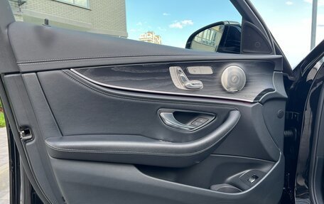 Mercedes-Benz E-Класс, 2021 год, 4 800 000 рублей, 17 фотография