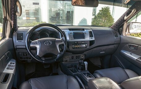 Toyota Hilux VII, 2013 год, 1 995 000 рублей, 18 фотография