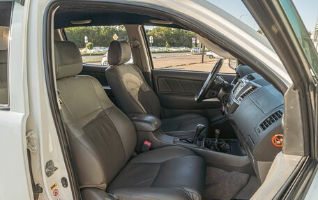 Toyota Hilux VII, 2013 год, 1 995 000 рублей, 19 фотография